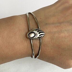 VTG Sterling Silver 925 Navajo Pink MOP Bear Paw Shadowbox Cuff Bracelet 6.5"